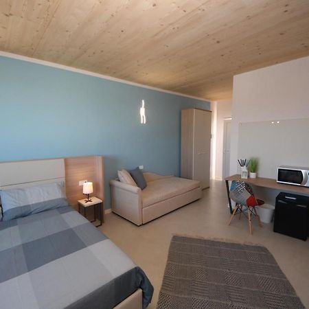 Ohana Holiday Rooms Rosolina Mare Bagian luar foto