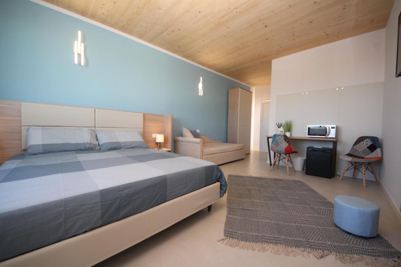 Ohana Holiday Rooms Rosolina Mare Bagian luar foto