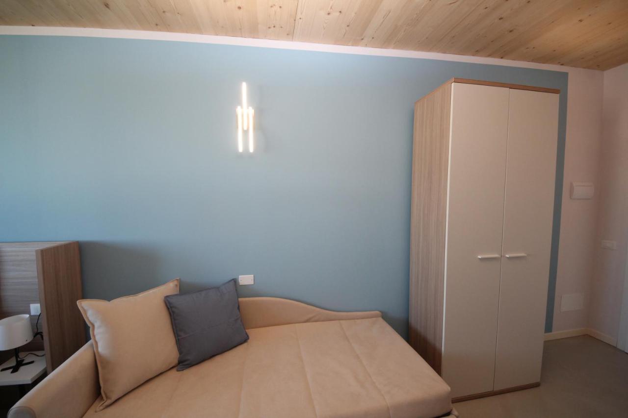 Ohana Holiday Rooms Rosolina Mare Bagian luar foto