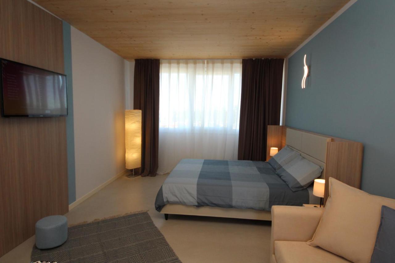 Ohana Holiday Rooms Rosolina Mare Bagian luar foto