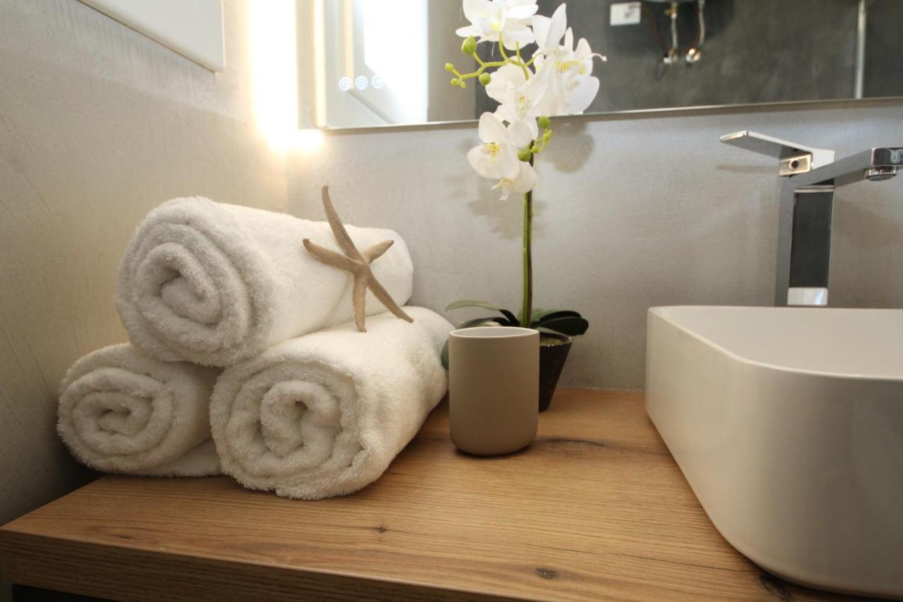 Ohana Holiday Rooms Rosolina Mare Bagian luar foto